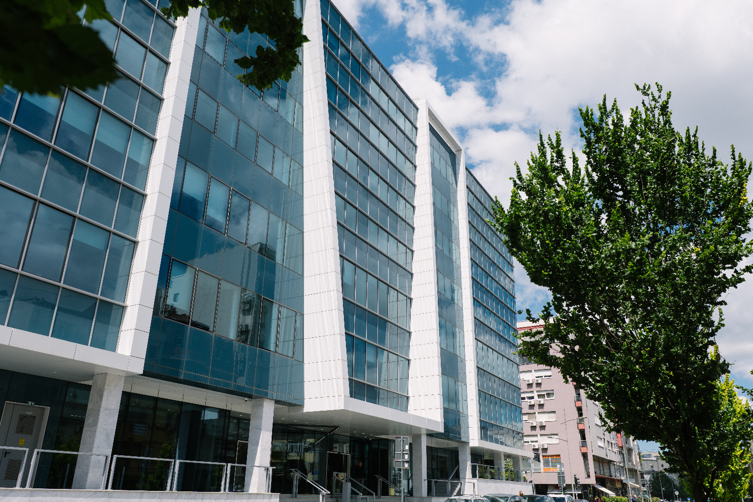 Palata pravde Novi Sad - 2-05 - Jadran doo Beograd