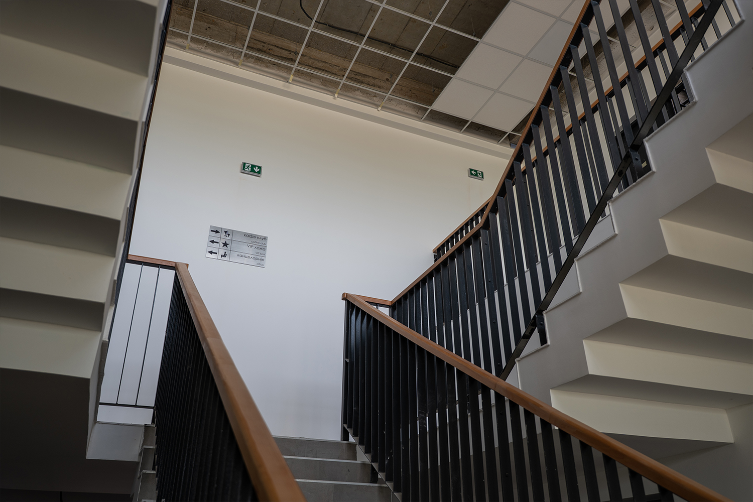 Sportska hala Stari Banovci 8 - Jadran doo Beograd